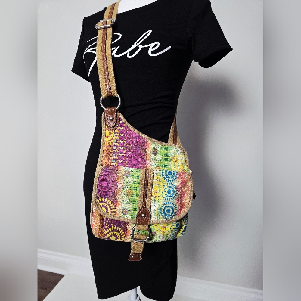 Colorful Vintage FOSSIL Bag Canvas Crossbody With Buckle Details